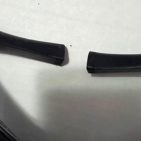 Steve Madden LIV Black Pointed Toes Leather Classic Chic Strappy Heels - Picture 8 of 12